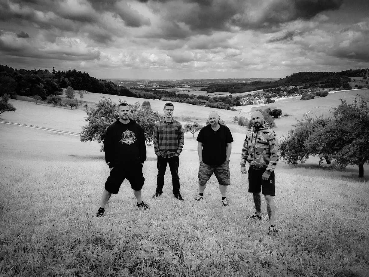 Magma Rise - Április 5.-én érkezik a hazai doom metal zászlóvivőjének az új albuma 'Neither land nor sea' címmel!